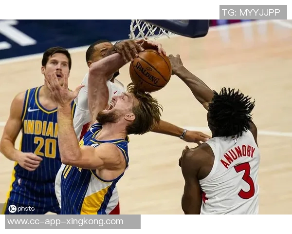 文班左膝疑似过度伸展明日将进行进一步检查以确定伤情