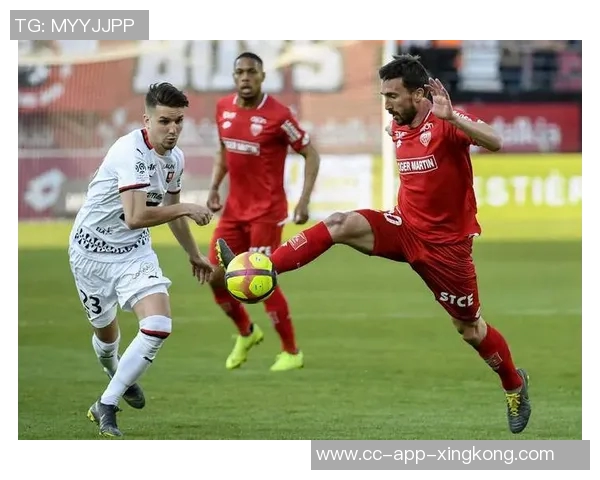 荷兰足协宣布因大雪天气推迟荷乙赛事荷甲比赛暂时不受影响继续进行