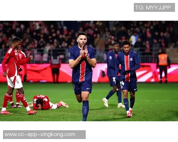 法甲焦点战摩纳哥全力争胜里尔与雷恩展开激烈对决